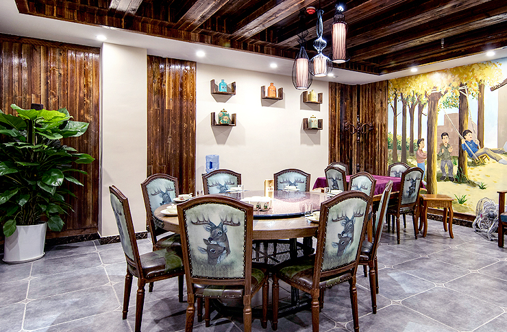 餐廳裝修——將復古懷舊演繹到極致(圖11) 餐廳裝修——將復古懷舊演繹到極致(圖11)