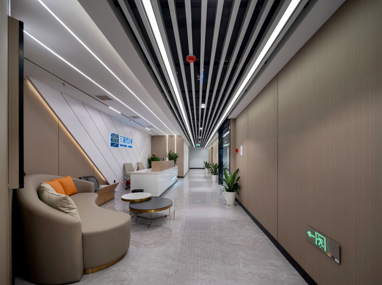 【完工案例】三相電力8000+㎡辦公室裝修項(xiàng)目圓滿交付并投入使用(圖19) 【完工案例】三相電力8000+㎡辦公室裝修項(xiàng)目圓滿交付并投入使用(圖19)