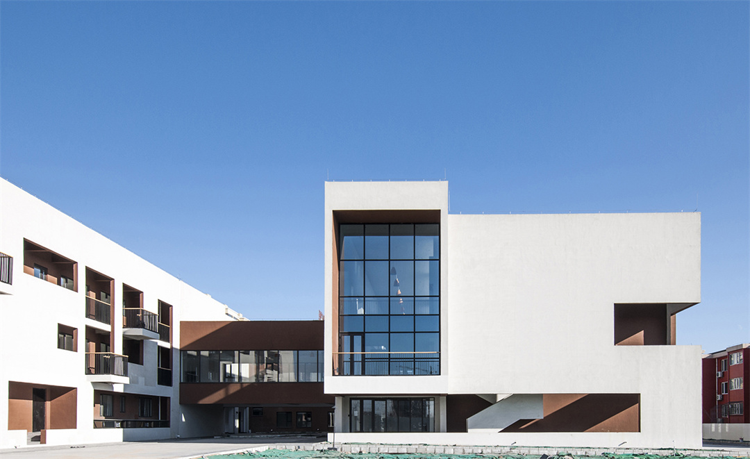 教育空間-沒(méi)有花花綠綠的顏色≠性冷淡 ?(圖1)